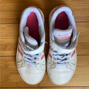 Gently used Adidas ‘Grand Court’ Sneakers Youth 13 in EUC.